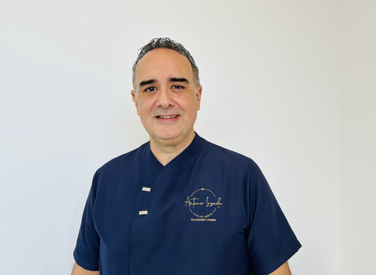 Dr. Antonio Losada