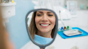 ¿El blanqueamiento dental puede dañar el esmalte?