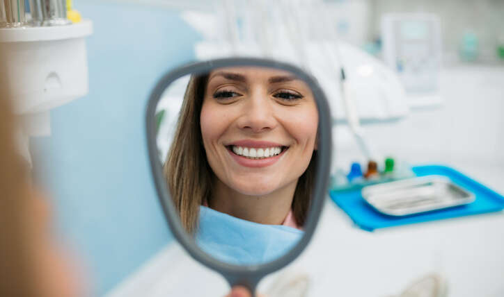 ¿El blanqueamiento dental puede dañar el esmalte?